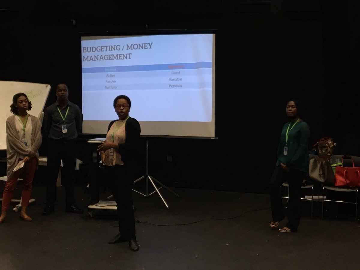 MoneyHunters17's tweet photo. Currently at @Wilsonhsdcps w/ @CAshREaction17 and @DaBigKashers presenting money management to @TheMusicianShip 💰✨ #YMM2017 @BankonDC https://t.co/tRetdYJiCe