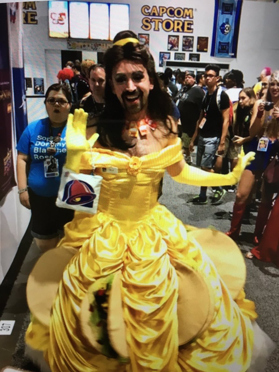 FunnyStatusReal's tweet photo. Taco Belle from Beauty and the Beef 🤣 #beautyandthebeef #beautyandthebeast #tacobell #tacobelle https://t.co/OrPnmFi8PP