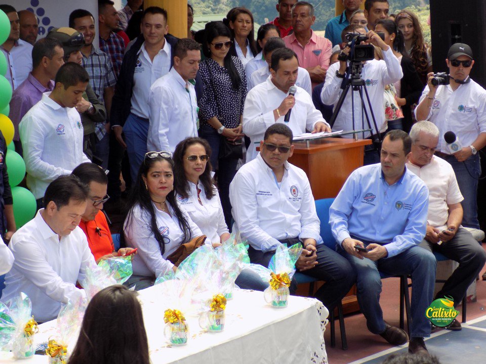 sancalixtonds's tweet photo. San Calixto celebrò la noticia positiva de la Universidad del #Catatumbo @GoberNorte la comunidad cafetera espera se haga realidad la sede U https://t.co/JaDOOJyzjP