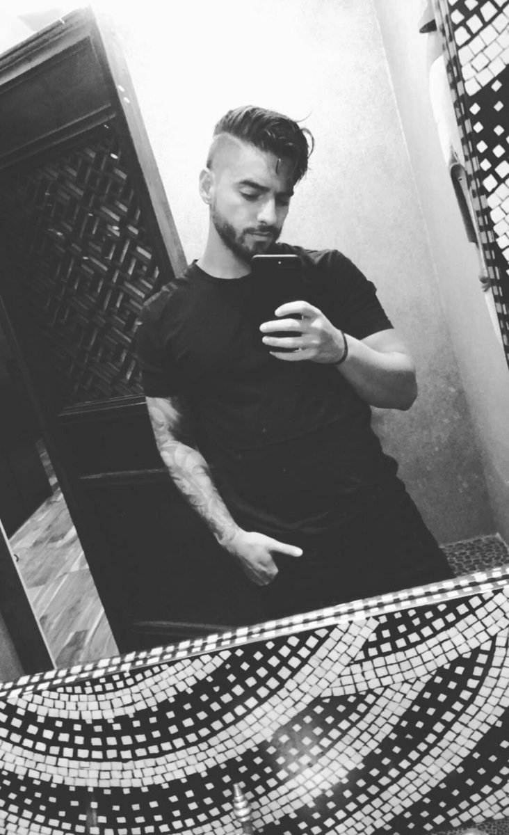 _PrettyBoyJL's tweet photo. Ese corteeee me vuelve loca😍 https://t.co/RZ11TzzqSn