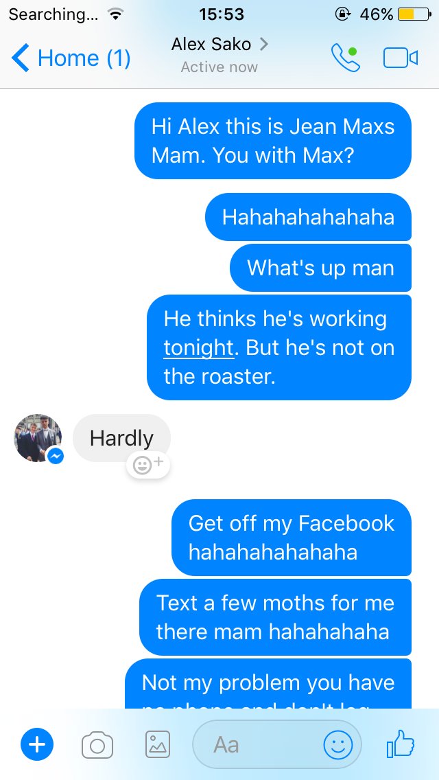 maxheyraud's tweet image. Why is my mam texting me on my own Facebook through texts to Sako hahahaha