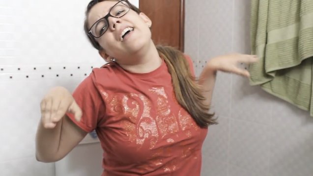 24hdeloiranoob's tweet photo. -Miga, haja normal o crush ta vindo! https://t.co/IH5X5mjsgc