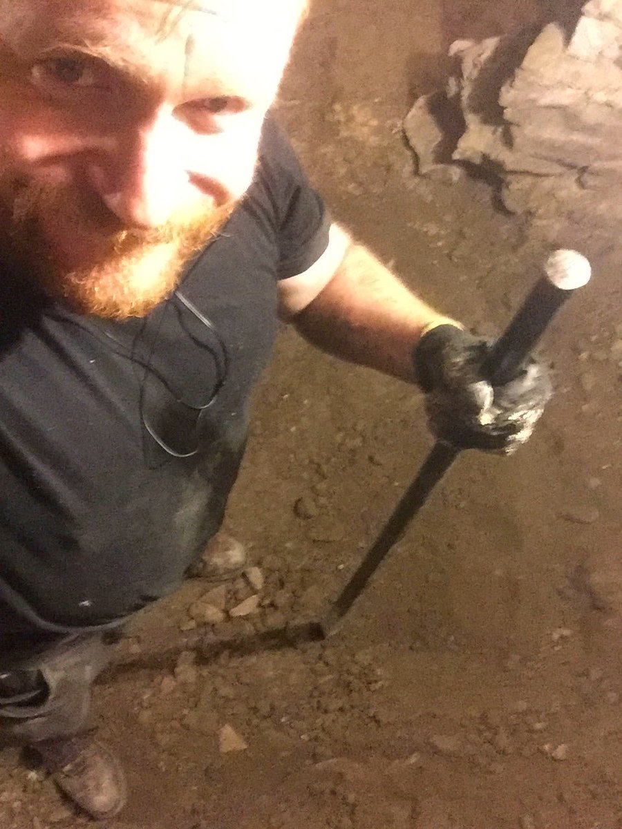 PigtownTheatre's tweet photo. Still got it! Trusty big bar and a whole load of beef💪🏻Ooosh! #AlwaysDiggin https://t.co/YChkhX6g8t