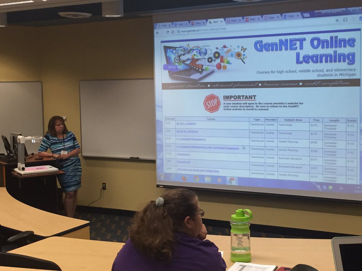 madison_ron's tweet photo. We love to share the power of virtual online learning. @EduPathsMDE #FCSsymposium2017 https://t.co/tTpjXelive