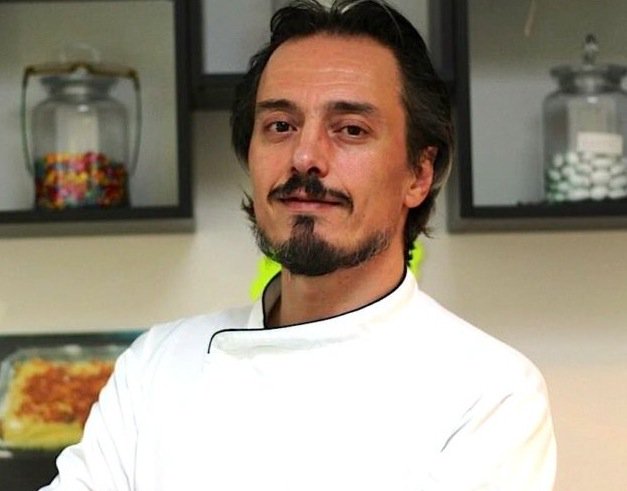 ricettamorevero's tweet photo. #talento ed #umiltà si uniscono...
Oggi vi parlo del GRANDE #PASTICCERE #ITALIANO
#GIUSEPPEBARBIERI! Recensione qui➡ https://t.co/t7foz9jdk3 https://t.co/FYRn3tQy2F