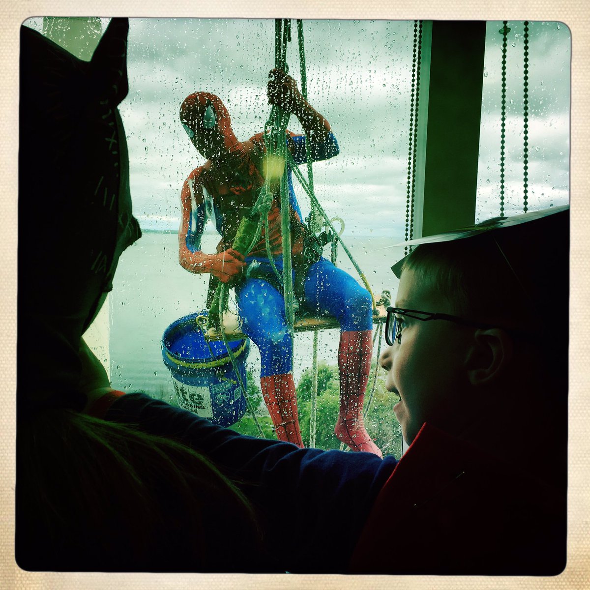KingstonHSC's tweet photo. Special day here at #ygkHSC in #ygk. Our #superheros from Elite Window Cleaning dropped in to pay a visit to our youngest #patients. https://t.co/uxKe1MXIK0