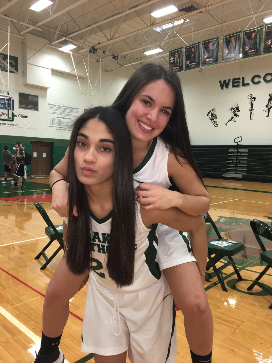 carmyn_crem23's tweet image. Happy bday love @gcefaratti7 have the best day ever!!!! I luv and miss u sm! #memories #tbtobasketball #thebusdriver 💞💞🎂🎂💯💯😘😘