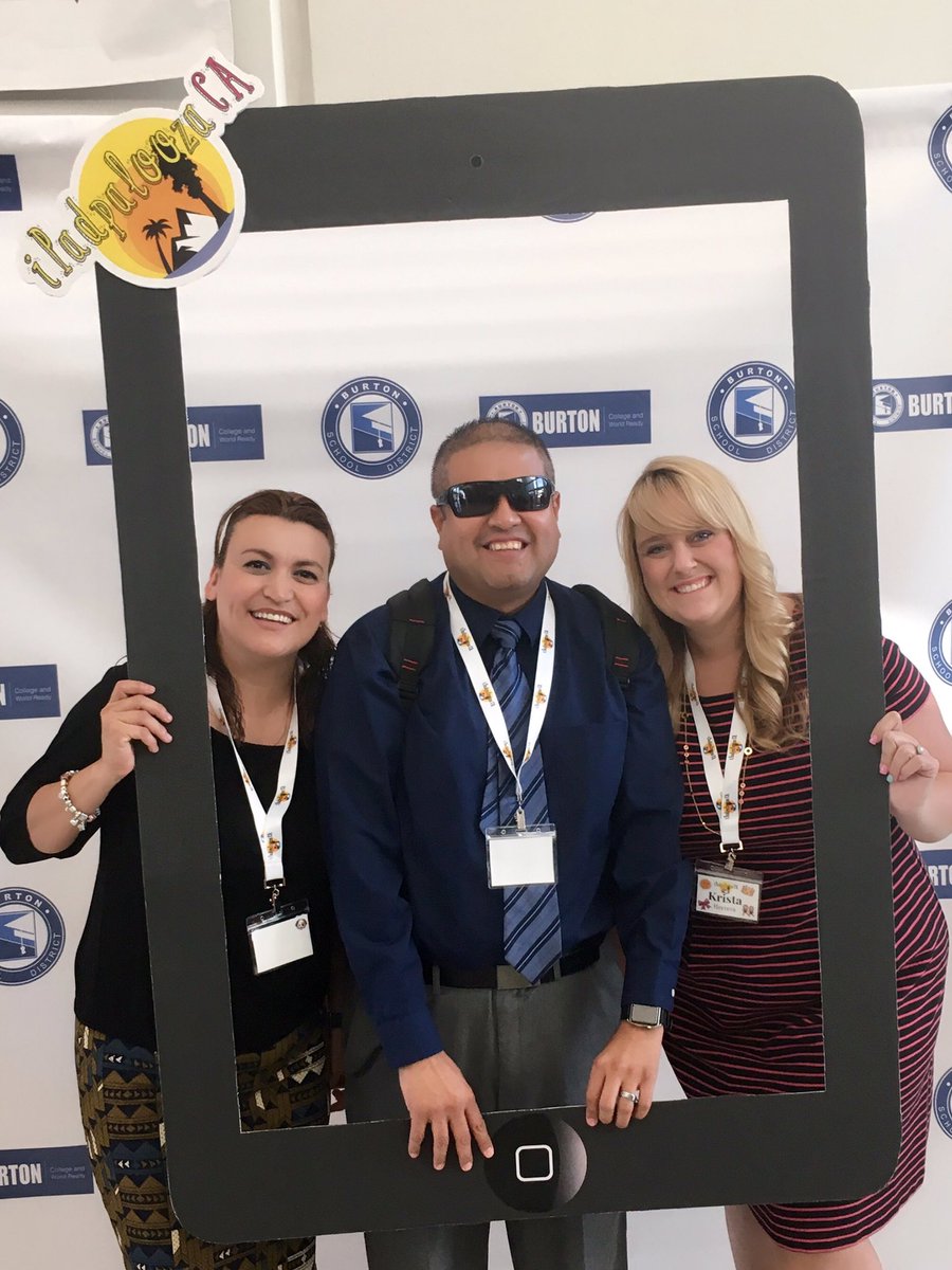 DrKristaH's tweet photo. iPadpalooza happening now! #ipadpaloozaca #goodbsd https://t.co/H9rmLi0v3I