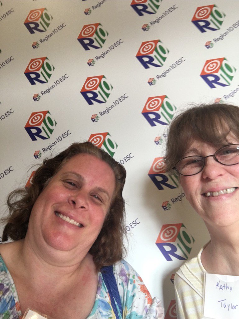 shortstuff093's tweet photo. Learning lots at Now4Forever #R10N4F2017 https://t.co/oCdDqGmoe3