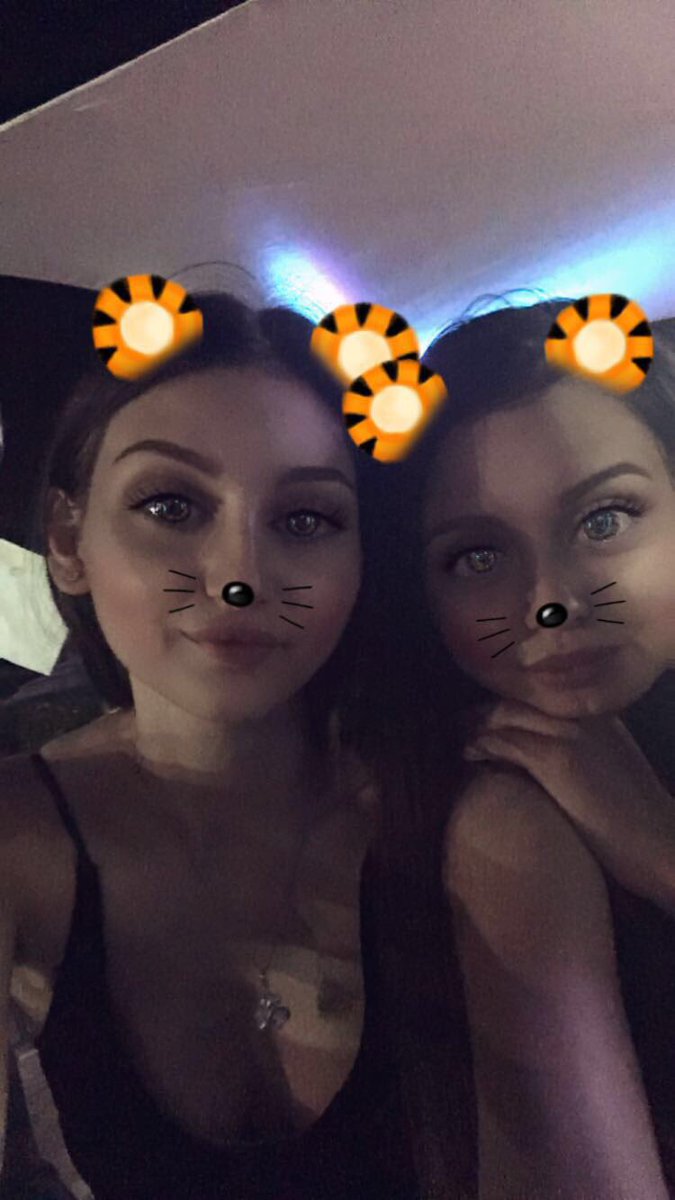 ejadenephrite's tweet photo. Level of cuteness: 40584949
LOOK AT US
@throwbieb https://t.co/YAP74AI7k8