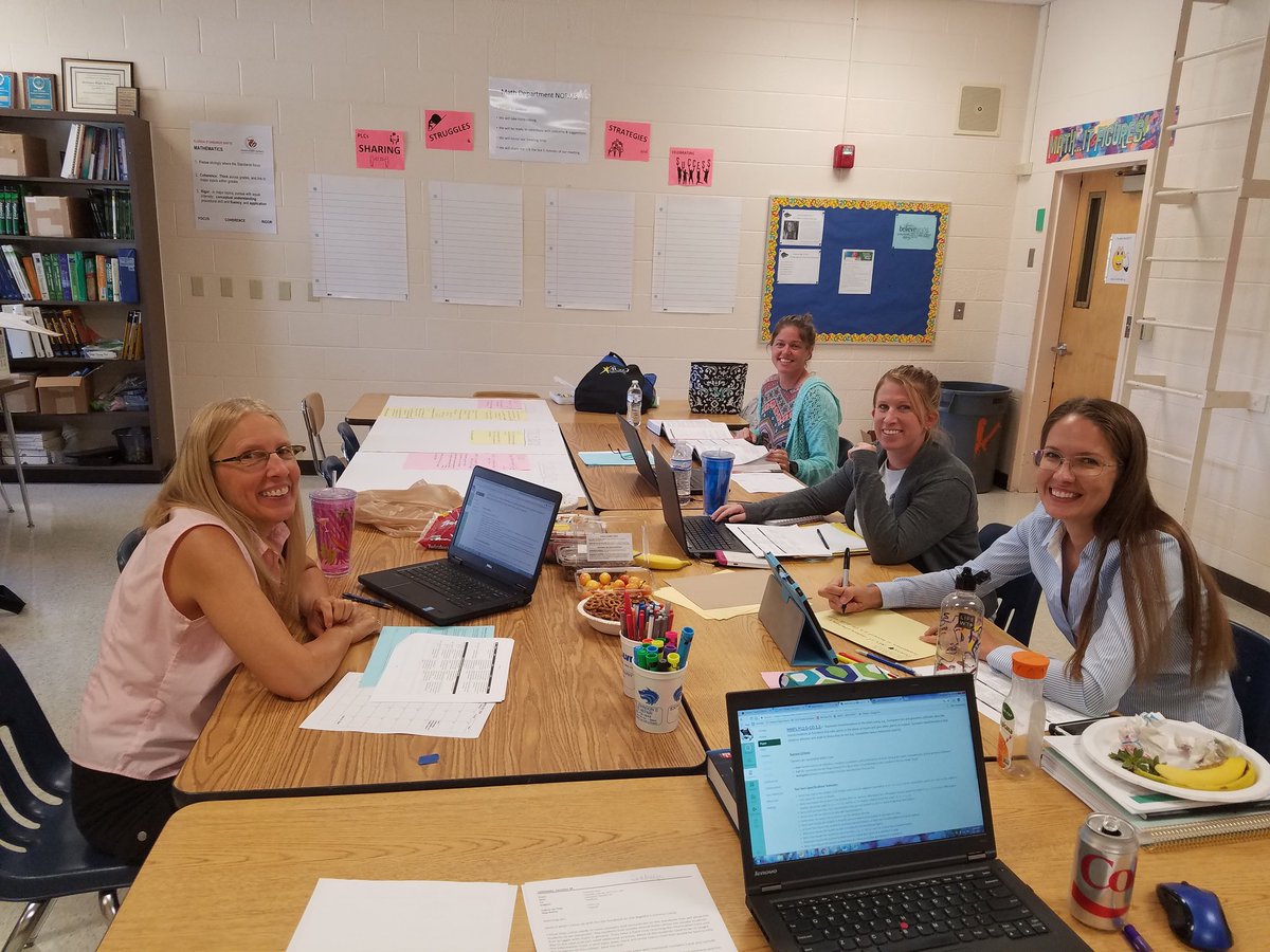 JLastowskiVCS's tweet photo. Our Geo PLC is off to a great start! #PLCing #weloveourstandards #pizzafromourprincipal @CarbonellDHS @VCSMath https://t.co/bWwN6fnow8