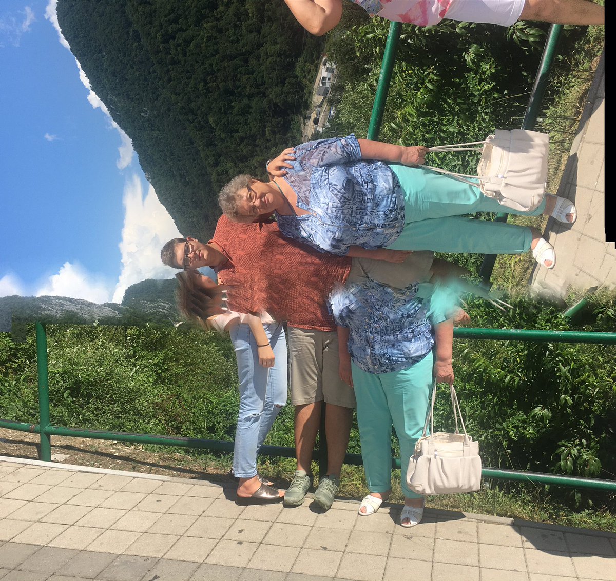 crazymax97's tweet photo. Твоё состояние,когда выпил чачи в горах😊🤤 https://t.co/gJEHweEGp8