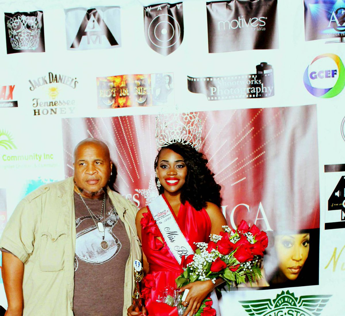 MBApageant's tweet photo. #Phillys @Parry_P #ParryP Owner FLEEK 98 https://t.co/qlCpZ8T4WE helps select #NextMissBlackAmerica Aug26in #Philly https://t.co/oVIe8LDv6N https://t.co/oAfAamkfdN