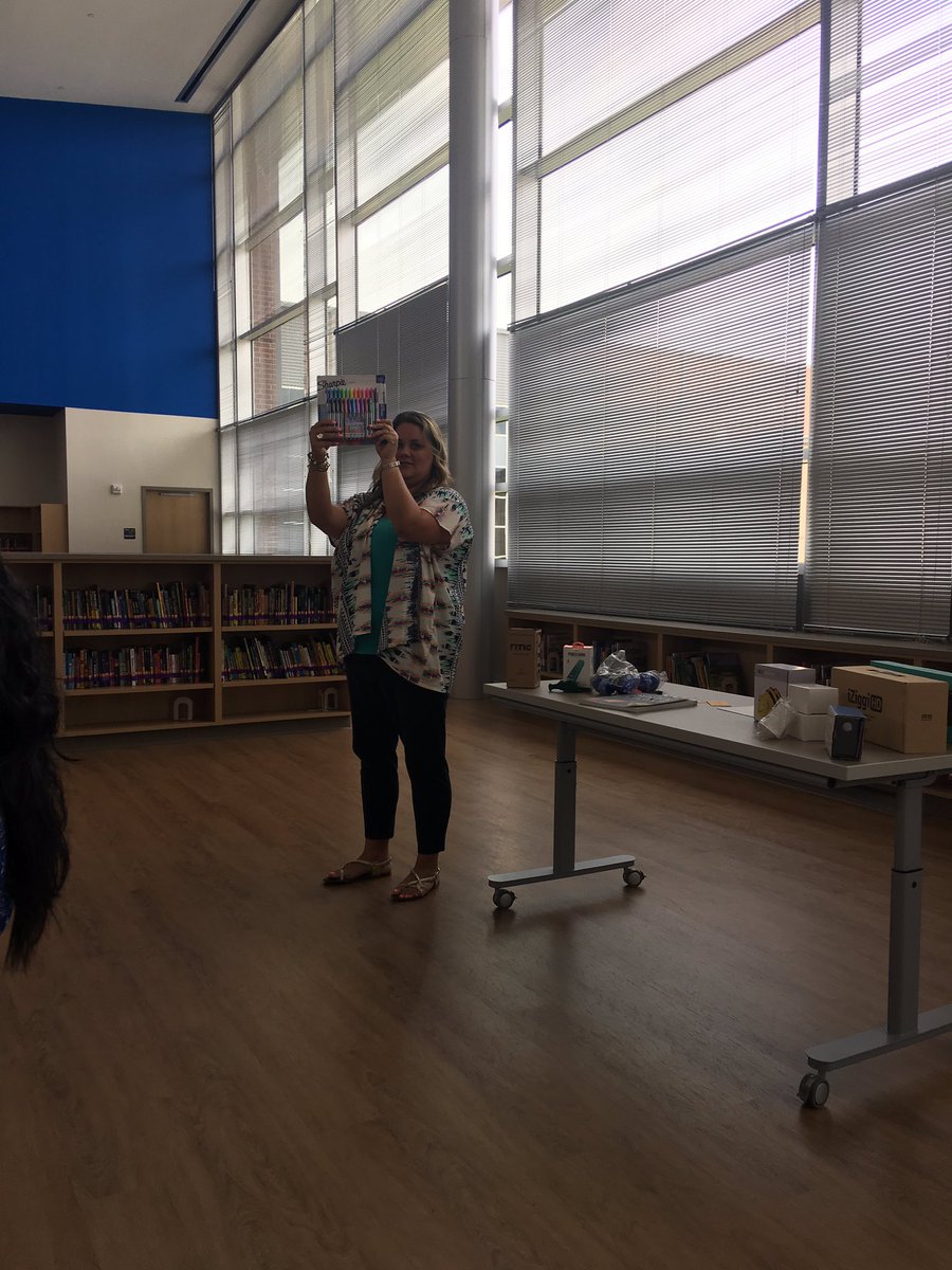 Kdaley117's tweet image. Door prize time!! #DISDtechnology