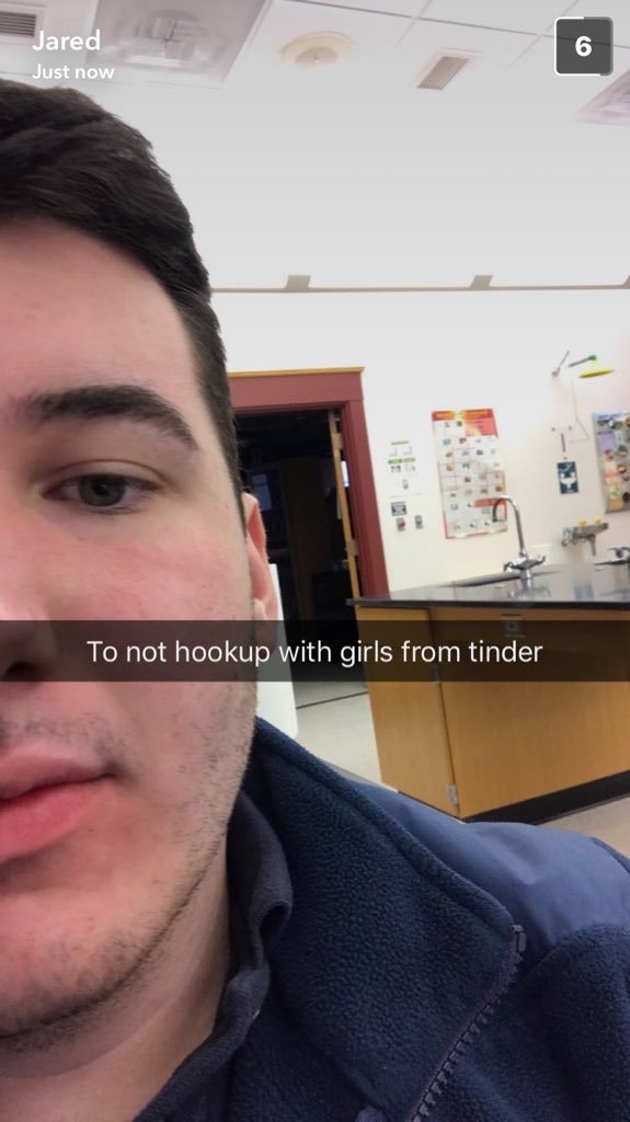 Hannatousignant's tweet photo. Happy birthday to the drama king himself @JaredWhalen2 thanks for giving me your crown luv ya #elon https://t.co/8vwMWyjPC4