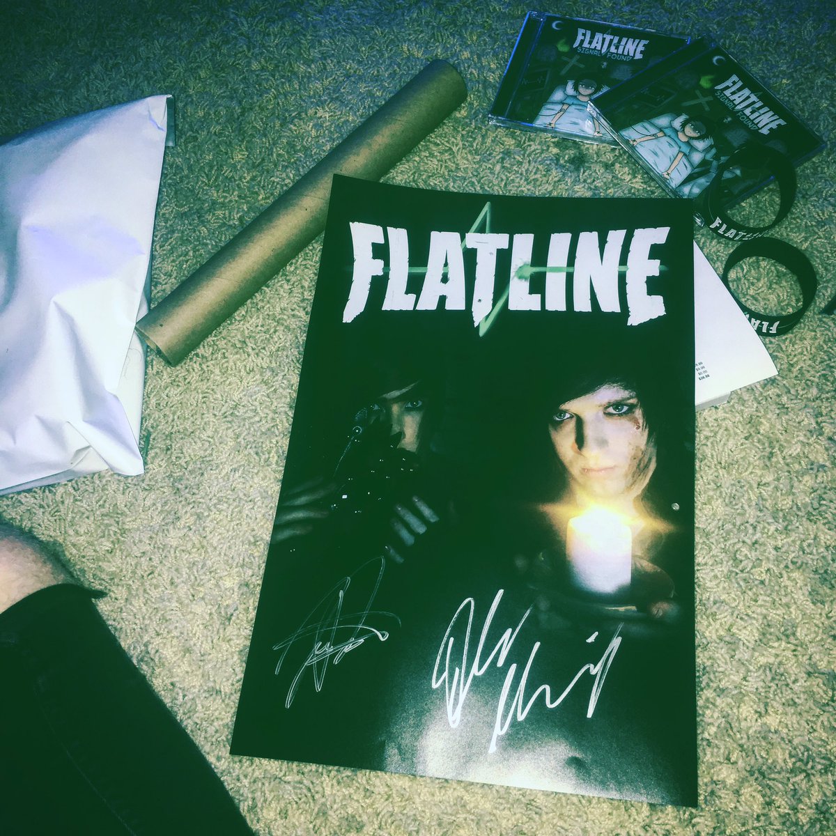 FlatlineTweets's tweet photo. https://t.co/50EKGBIM0F 🔥 https://t.co/nA1wmNolkD