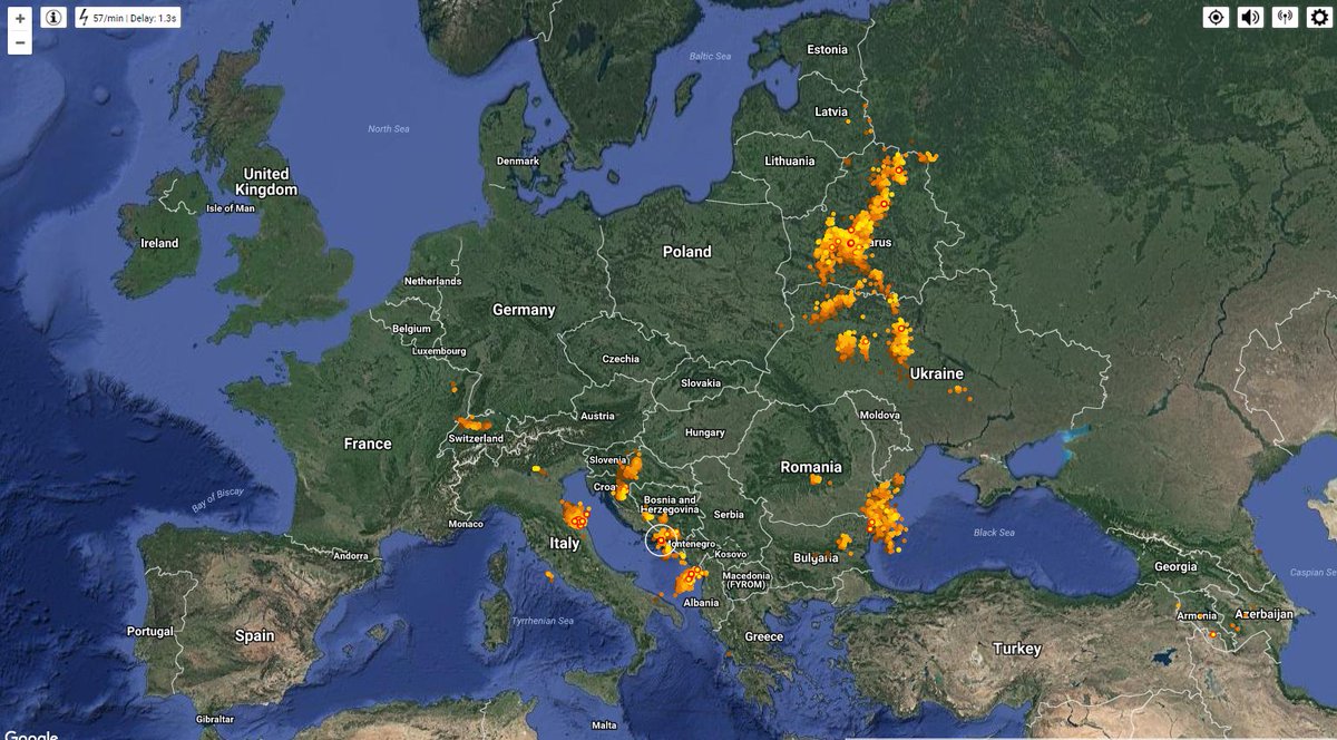 Code Angel On Twitter Cool Concept Lightning Maps Shows Lightning Strikes Around The World In Real Time Https T Co Jflqqrgtdi