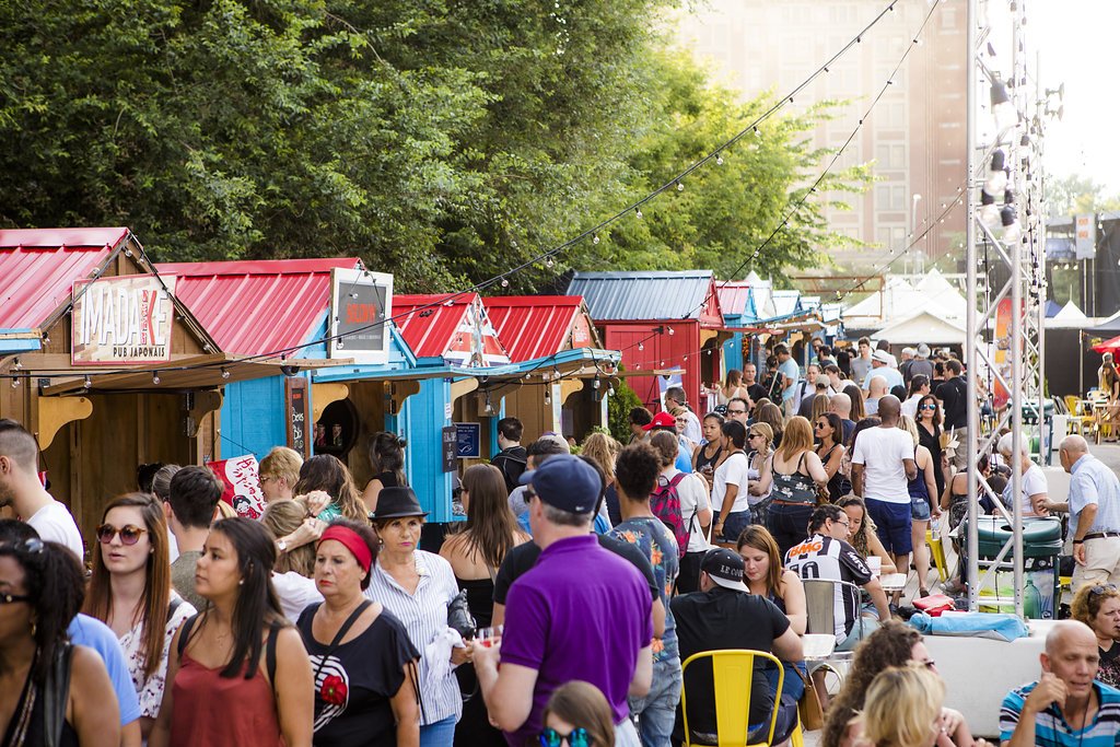 BouffonsMTL's tweet photo. Venez finir votre journée avec nous pour l'heure de l'apéro à #bouffonsmtl https://t.co/2kgDHfol0Z