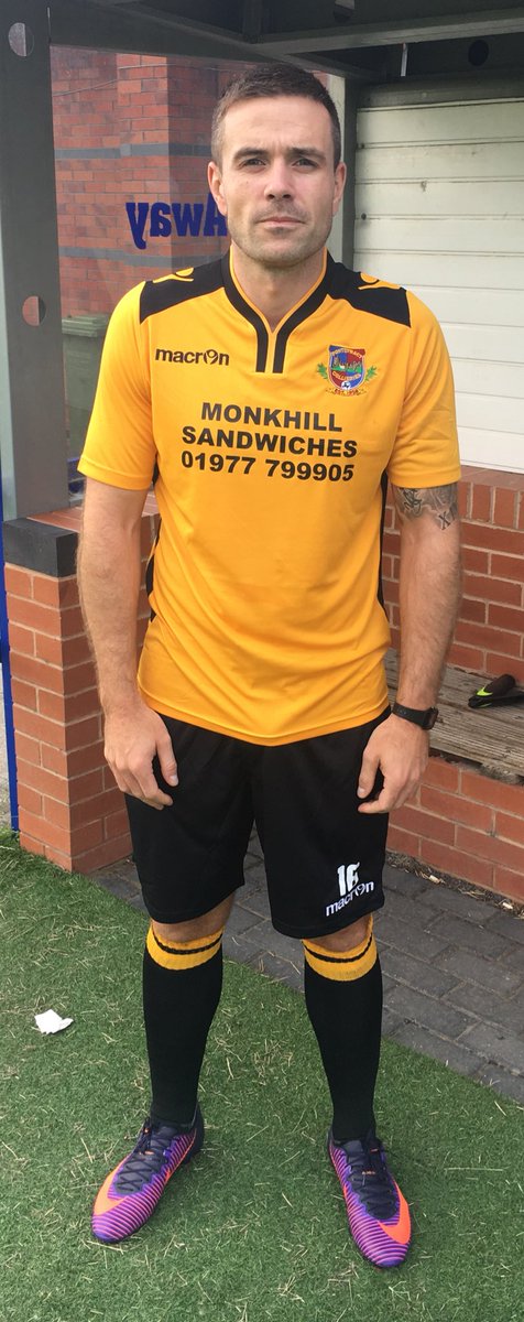 PonteCollsFC's tweet photo. As promised the unveiling of the new Away kit and warm up tops; sponsored by Monkhill Sandwiches
Modelled by @LJeffs
#UTC https://t.co/j8aHgZWSSr