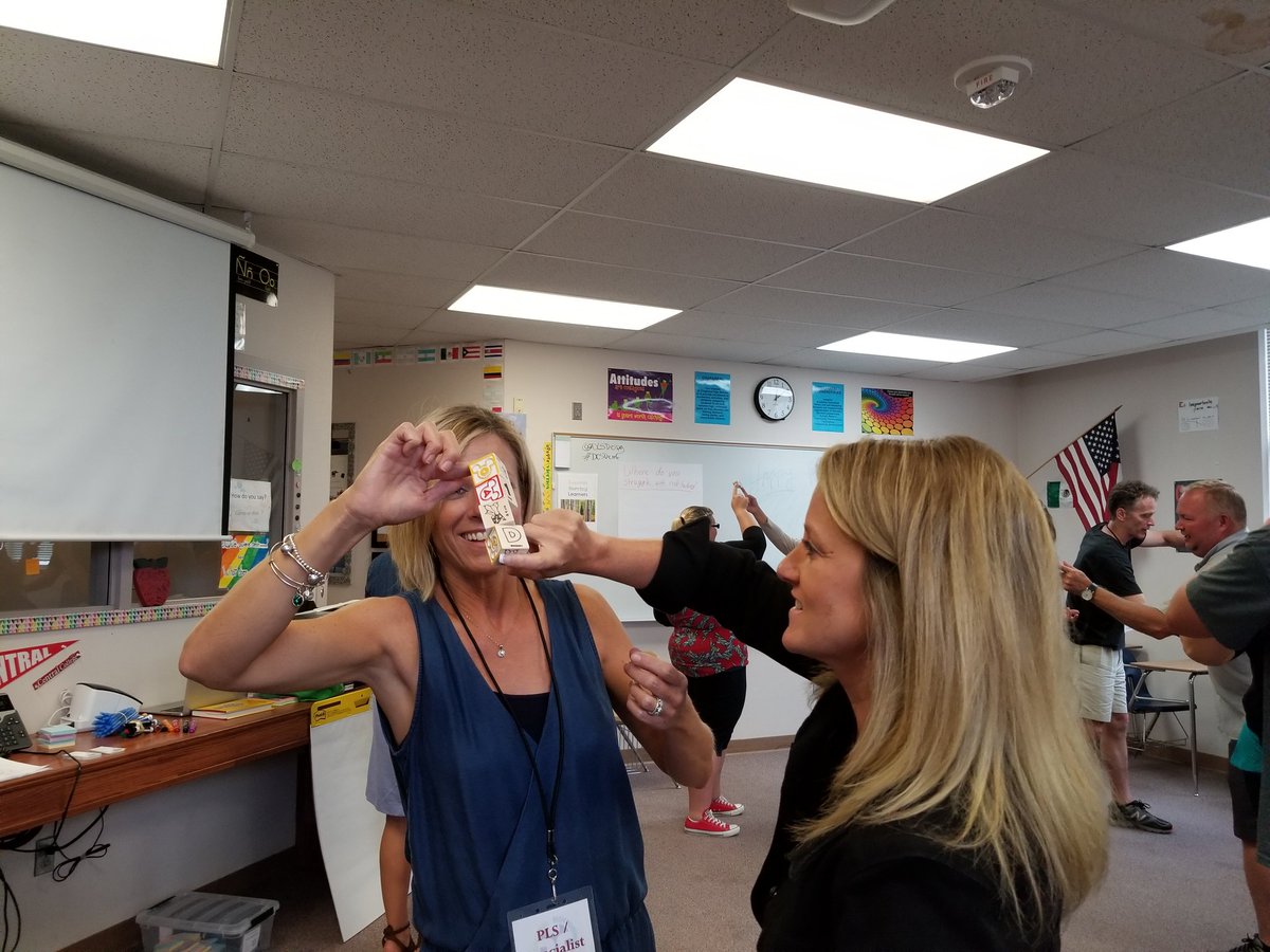SCOEdVentures's tweet photo. Building connections with district leaders! #connections #buildingblocks #dcsdcmf #hundrethmonkey https://t.co/3myTTRgj2D