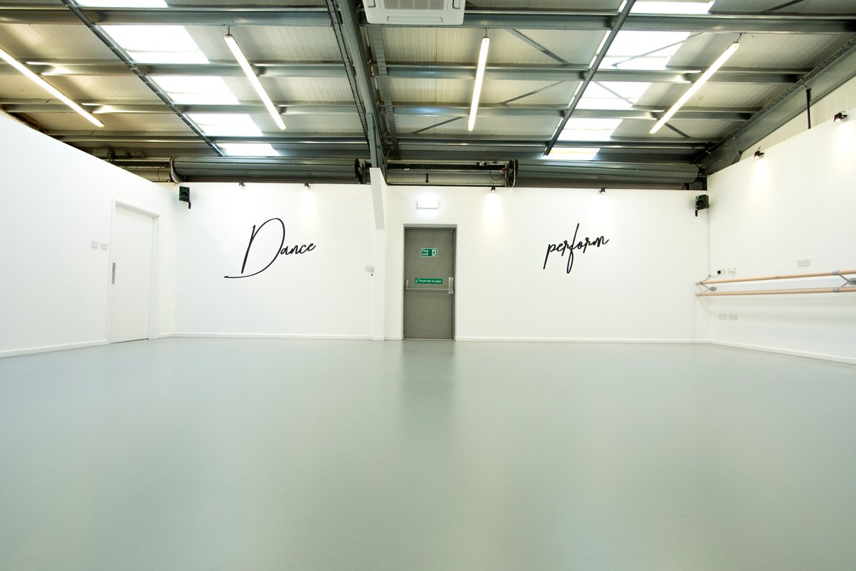 studio17soton's tweet photo. Southampton has a brand new amazing dance, fitness and performace space! Now available to hire! #Dance #FitnessMotivation https://t.co/fixJNImAtT