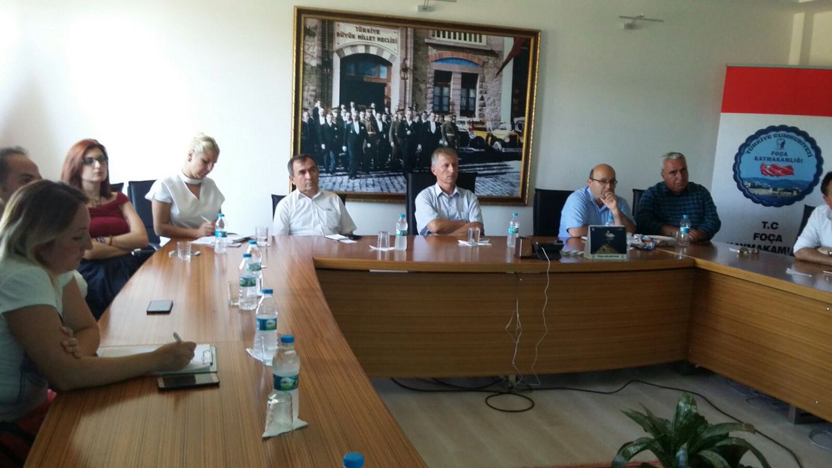 AB Projeleri Bilgilendirme Toplantısı,Foça Kaymakamı Ali ÇETİN başkanlığında kurum amir ve yetkililerinin katılımı ile gerçekleştirildi