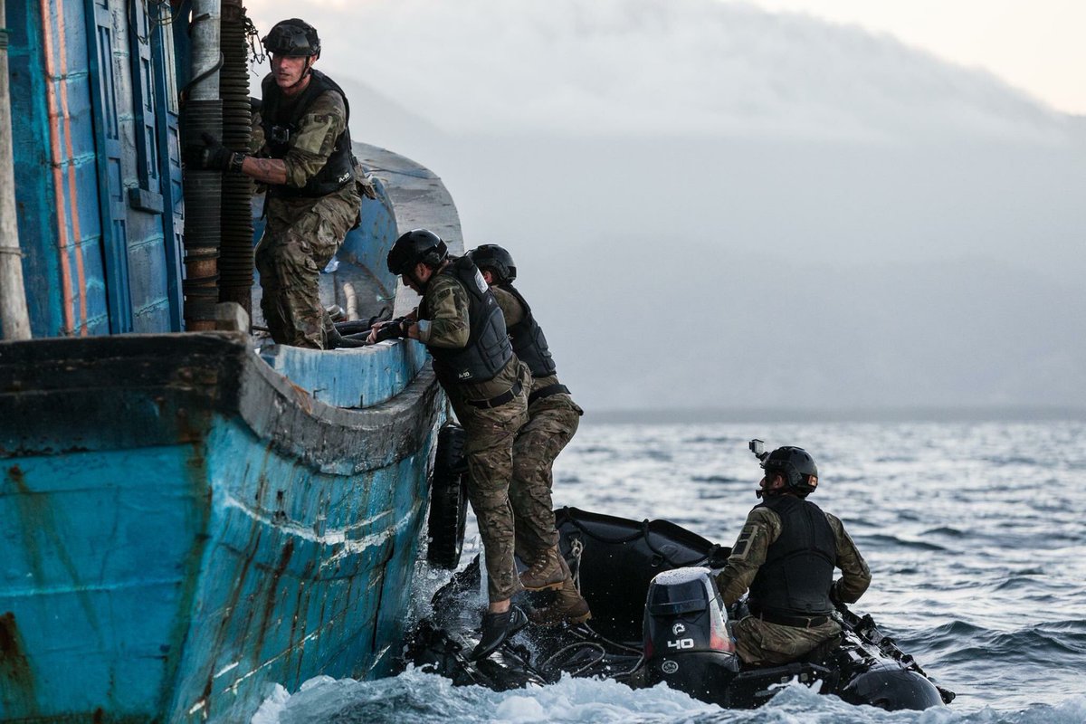 PeteBethune's tweet photo. Fisheries enforcement is not all #beerandskittles. mostly its hard work and tiring. but occasionally it gets #exciting #earthrace #iuu https://t.co/mOwJpKQPnc
