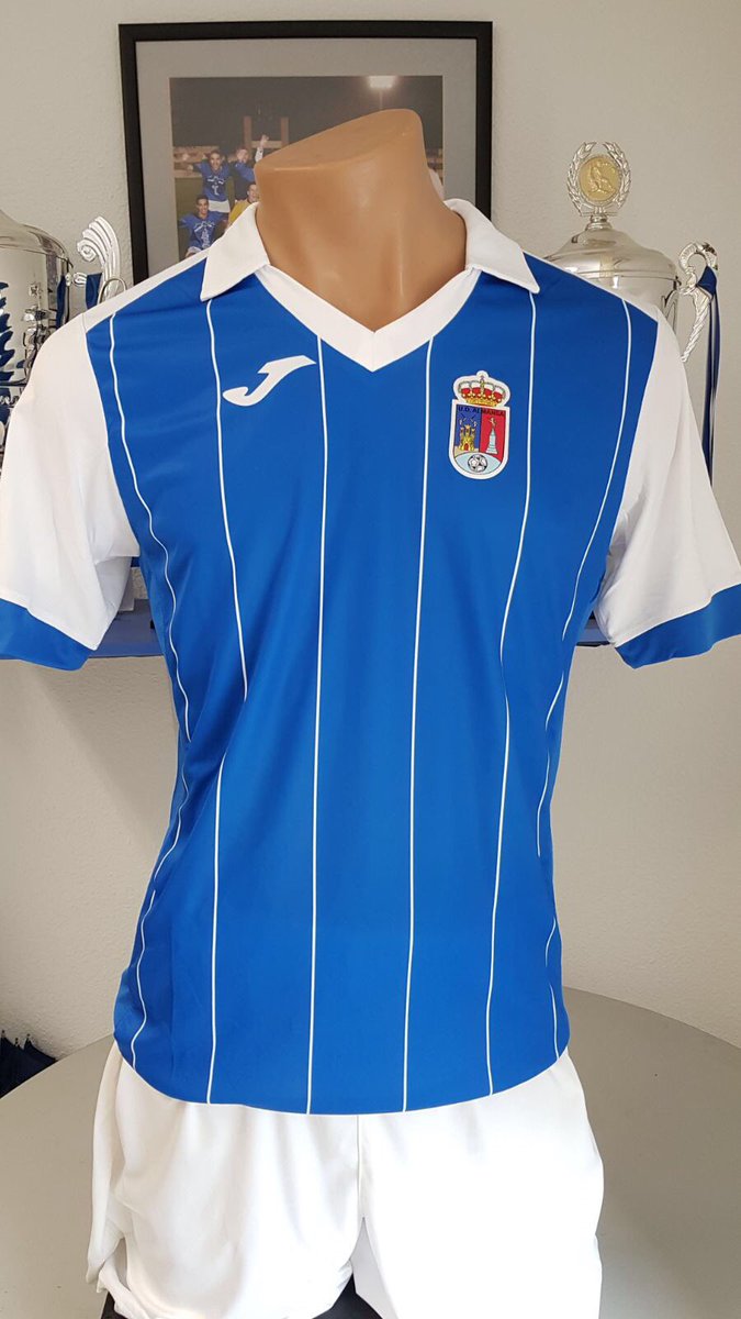 juanflypando74's tweet photo. La elástica de 25 aniversario 
Aúpa @UDAlmansa #llenemoselPacoSimon #somosequipo #locosporverteganar #noestáissolos #YoSíCreo https://t.co/QgInT3KWJU