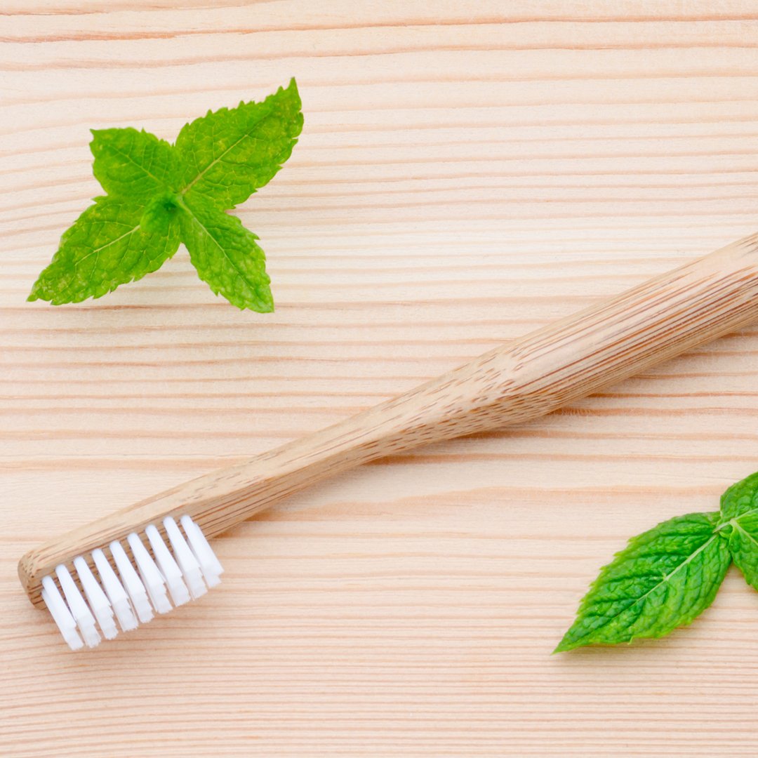 himalayausa's tweet photo. Natural smile, natural ingredients. #HimalayaToothpaste #HimalayaUSA #ToothpasteTuesday https://t.co/jxvzCZyKNu https://t.co/fBRoY3h8Aj