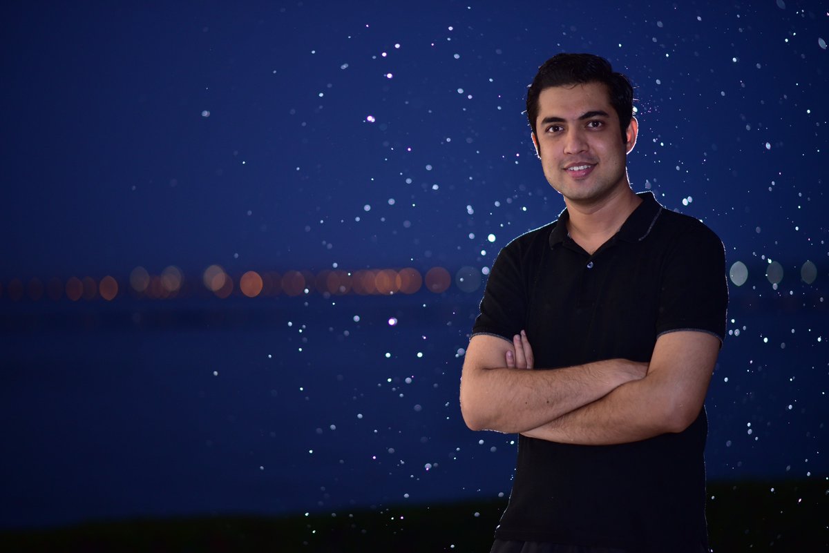 iqrarulhassan's tweet photo. پھر  کاگا  بولا گھرکے سونے آنگن میں
پھر امرت رس کی بوند پڑی، تم یاد آئے https://t.co/93tTwPTg4g
