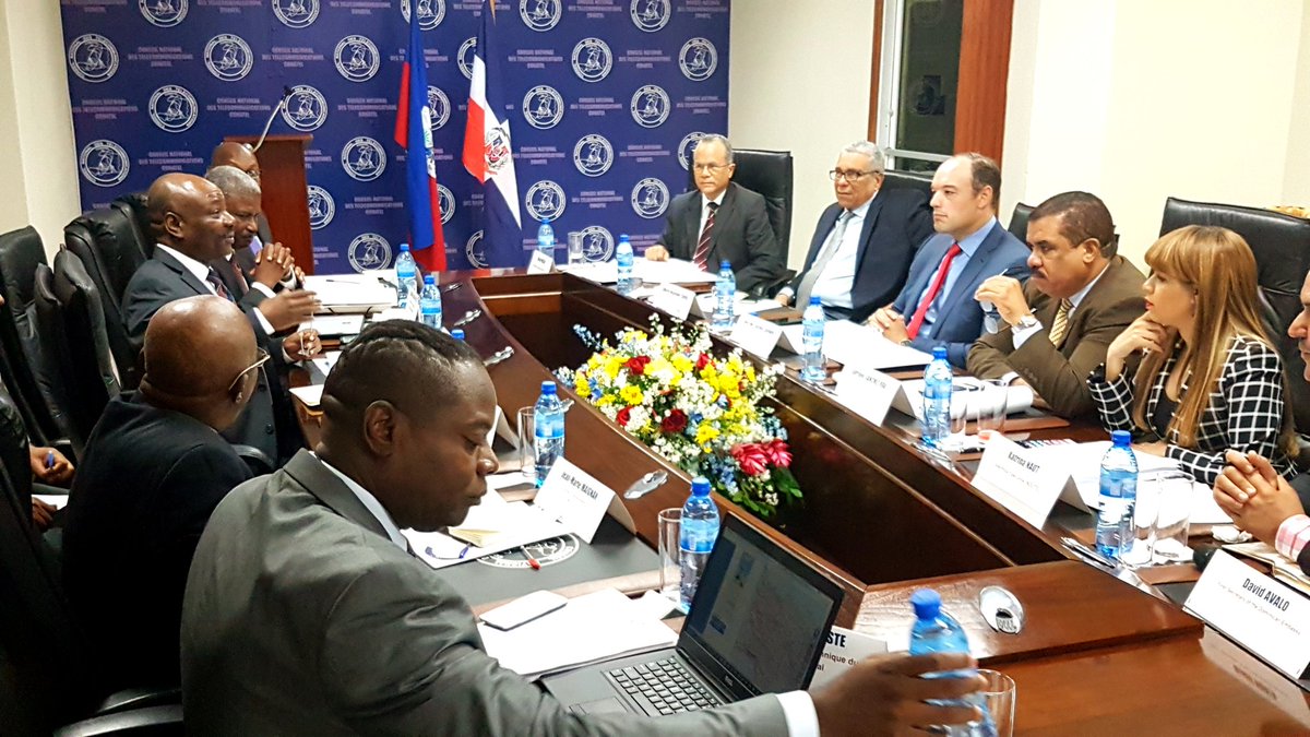 IndotelRD's tweet photo. Ahora se desarrolla la reunión entre ambos entes reguladores en políticas de Telecomunicaciones de la República Dominicana y Haití. https://t.co/e5bxYVg4Iw