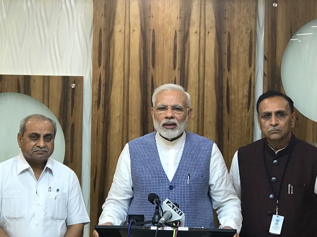 narendramodi's tweet photo. Reviewed the flood situation in parts of Gujarat. Assured all possible support from Centre to deal with this situation. https://t.co/PO4D6WCPUF