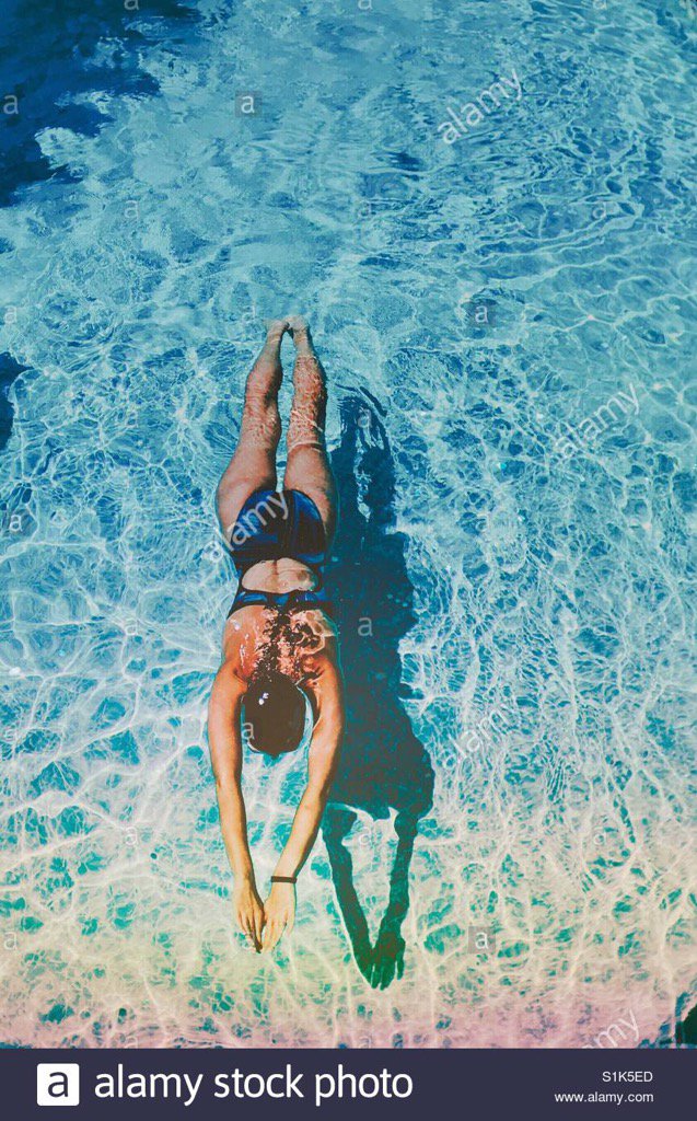 veronikazg's tweet photo. My photo has just been top rated by @Stockimo #photography #topmarks #swimmer  https://t.co/gfQtQwqvfA https://t.co/uOsF4bEmVJ