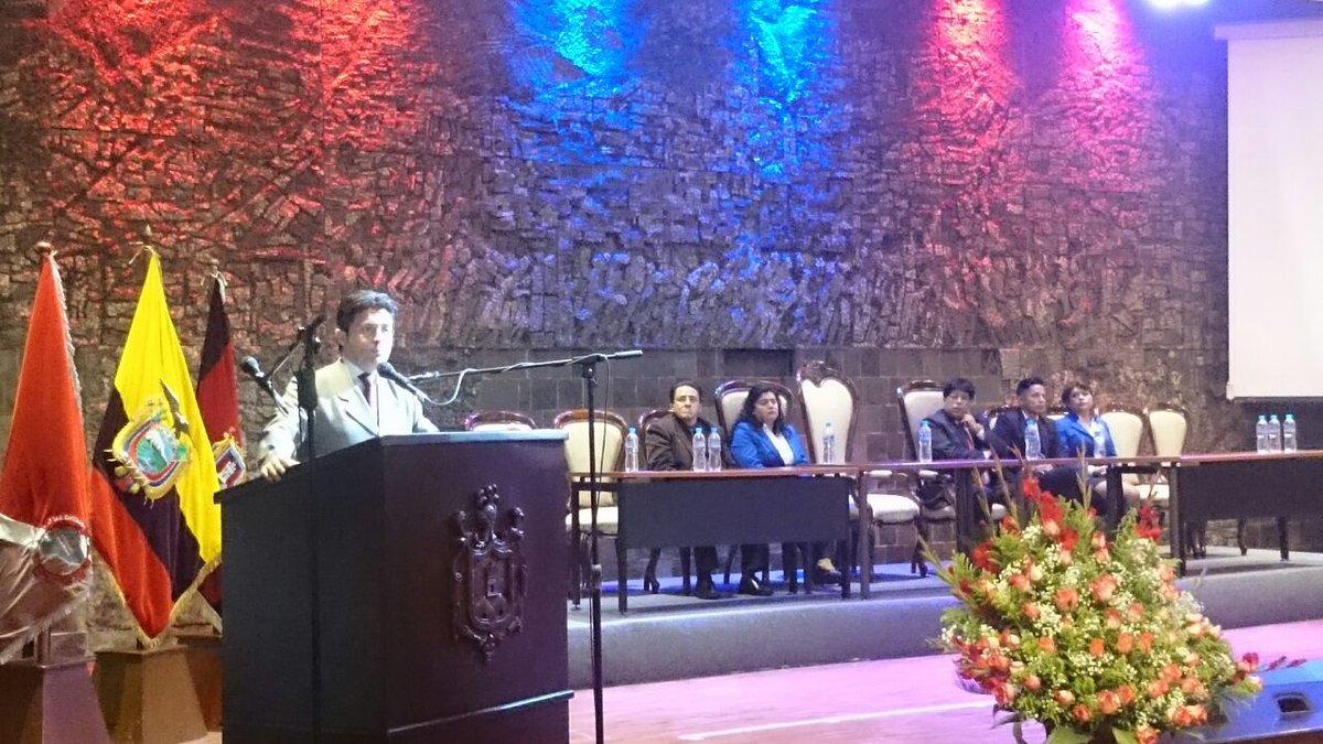 alejosaenz81's tweet photo. La @EducacionQuito del @MunicipioQuito no solo forma excelencia educativa, también forma excelentes seres humanos. @PedroFdeCordova https://t.co/9bvqYRPQVR