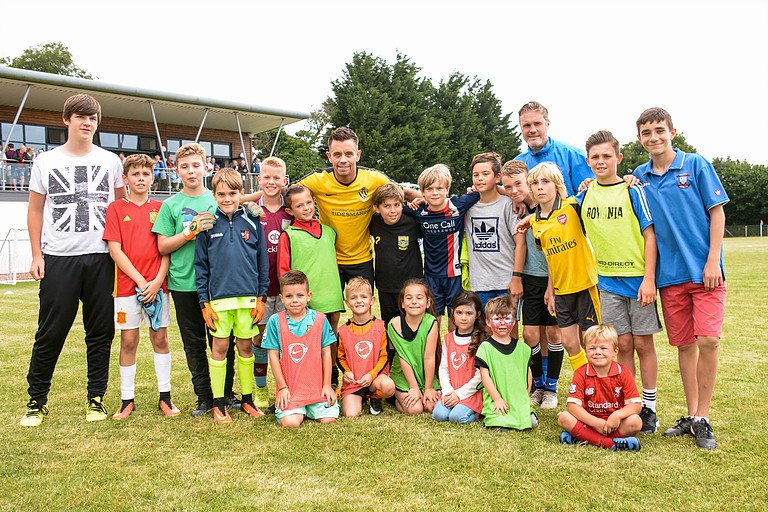 Stoke Gabriel & Torbay Police FC tweet media