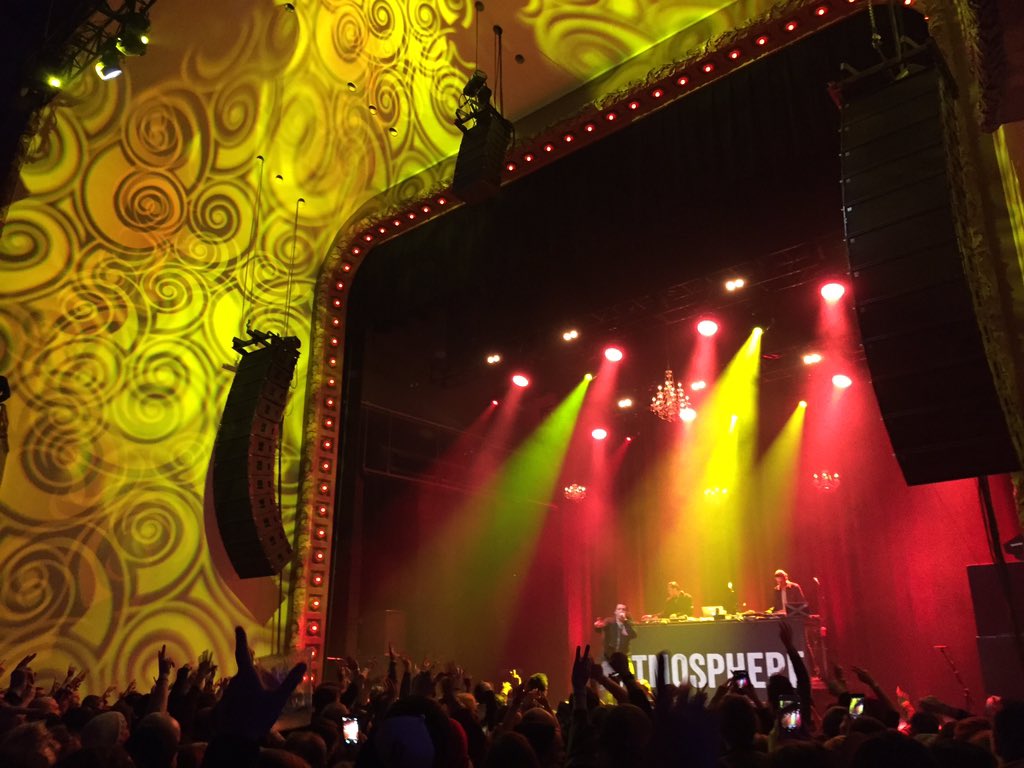 jmrvtz's tweet photo. @umphreysmcgee @jeffersonwaful gonna have fun with that room.  Gobo painting A+++ https://t.co/rBbpny9FwV