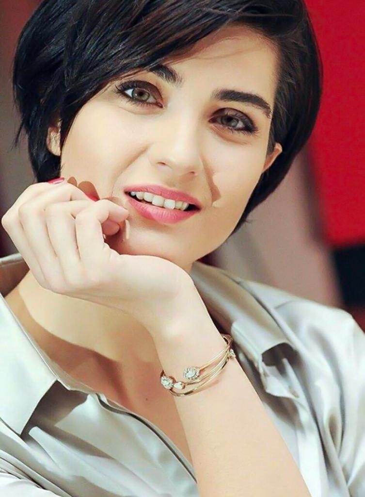 R698Reem's tweet photo. اني😍😍😌
#شي_حلو_من_3_احرف https://t.co/NBB2Uy3Cnq