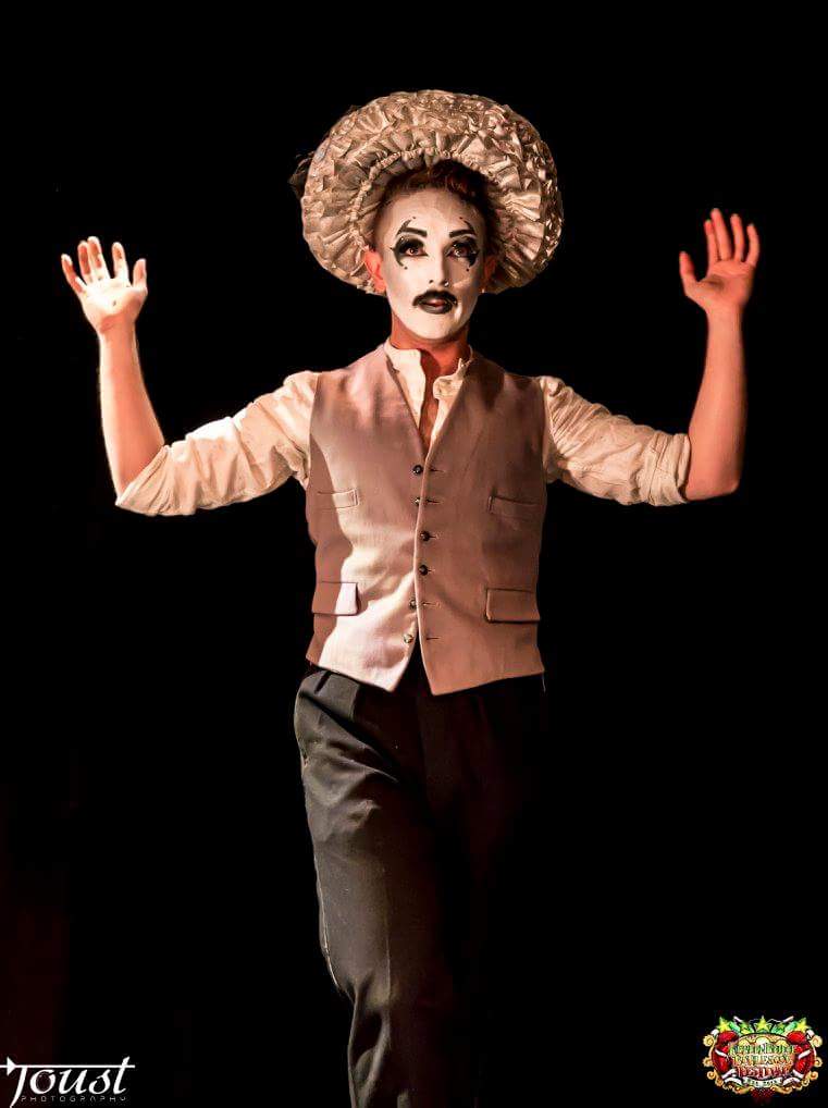 PiTheMime's tweet photo. #fashunmime
#putitonyourhead
Pi in Et Moi at Hebden Bridge Burlesque Festival #HBBF2017 by Joust Photography π
https://t.co/Ov2lF0Wu9X