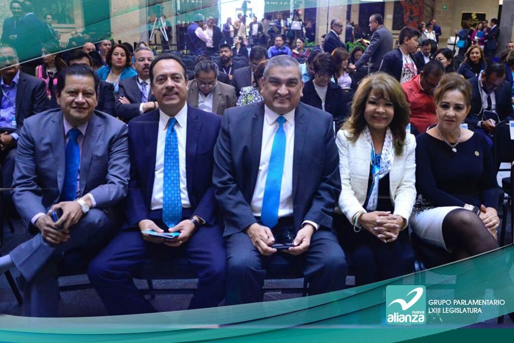 alfredvalles's tweet photo. Fortalecer la democracia es tarea de todos. Construyamos una nueva etapa de ética, participación, diálogo y confianza. #CompromisoTurquesa https://t.co/9h8Ff82jux