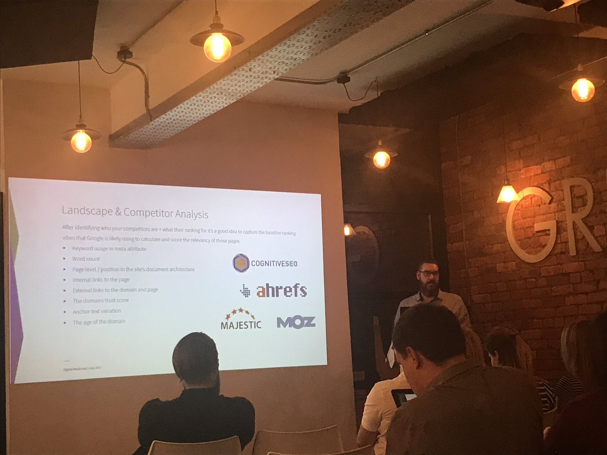 caitlingevers's tweet photo. Tyron giving us some great tools for assessing the traction of your site #LearnWithJFSA also a blog he loves called imfromthefuture 😂 https://t.co/adKQOOljvl