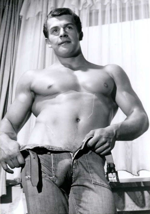 RevForMen's tweet photo. Take it off Tuesday's brought to you by Rev #rev #revf https://t.co/U1BzBvCyr4 ormen #stayhard #gaybulge #nyc #sf https://t.co/gJ4L98jKv5