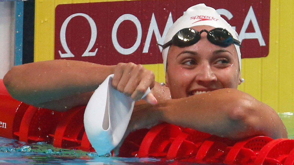 TeamCanada's tweet photo. #TeamCanada history made.🇨🇦🏊‍♀️👏

@Kjmasse wins 100m back to become @SwimmingCanada's first female world champion: https://t.co/iTZhyEB4L3 https://t.co/5ABe195nWs