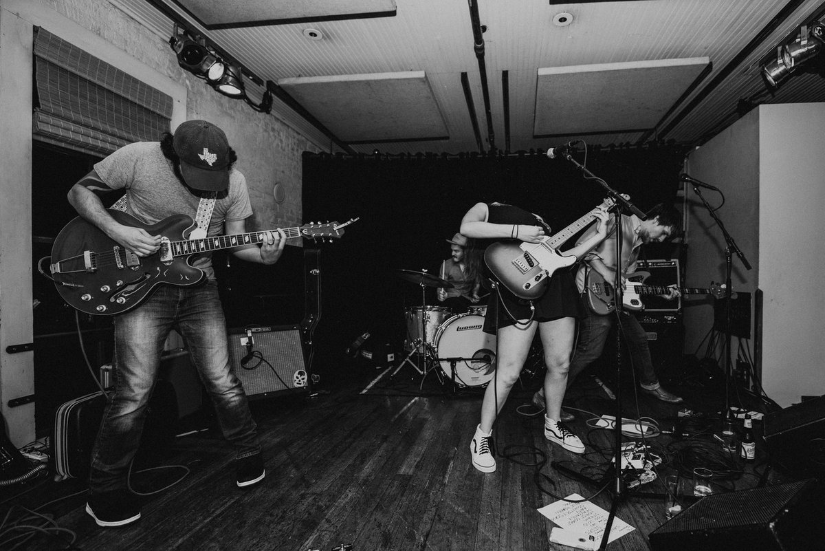 TONIGHT TONIGHT COME HANG AT STUBB'S WITH US AND @THEKICKBACK bit.ly/2vXSLNm