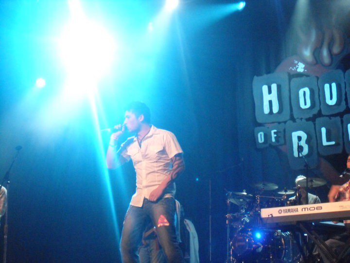 KMBrice's tweet photo. Saw @Michaelraymusic for the first time 7 years ago today! https://t.co/mxWymrtHPJ