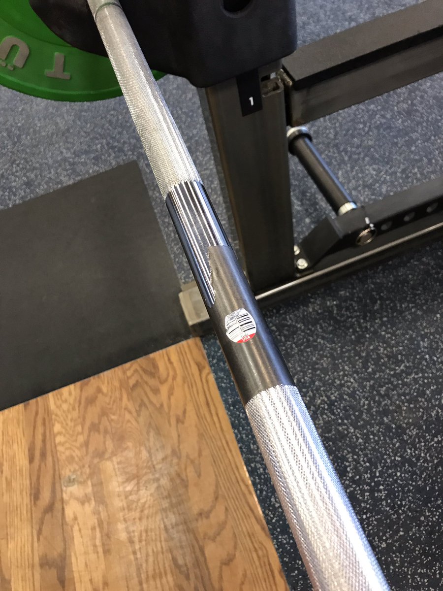 At least we know our athletes are fueling.... Intra-workout carbs = 💪🏽 #applestickeronthebarbell
