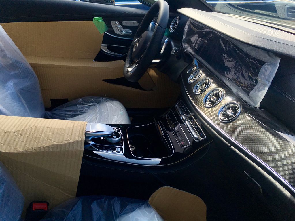 MercedesBenzTO's tweet photo. We've got that New New.

#fresh #newnew #MBZTO #mbusa #2018E400 #Edition1 https://t.co/7jx82H6zqD