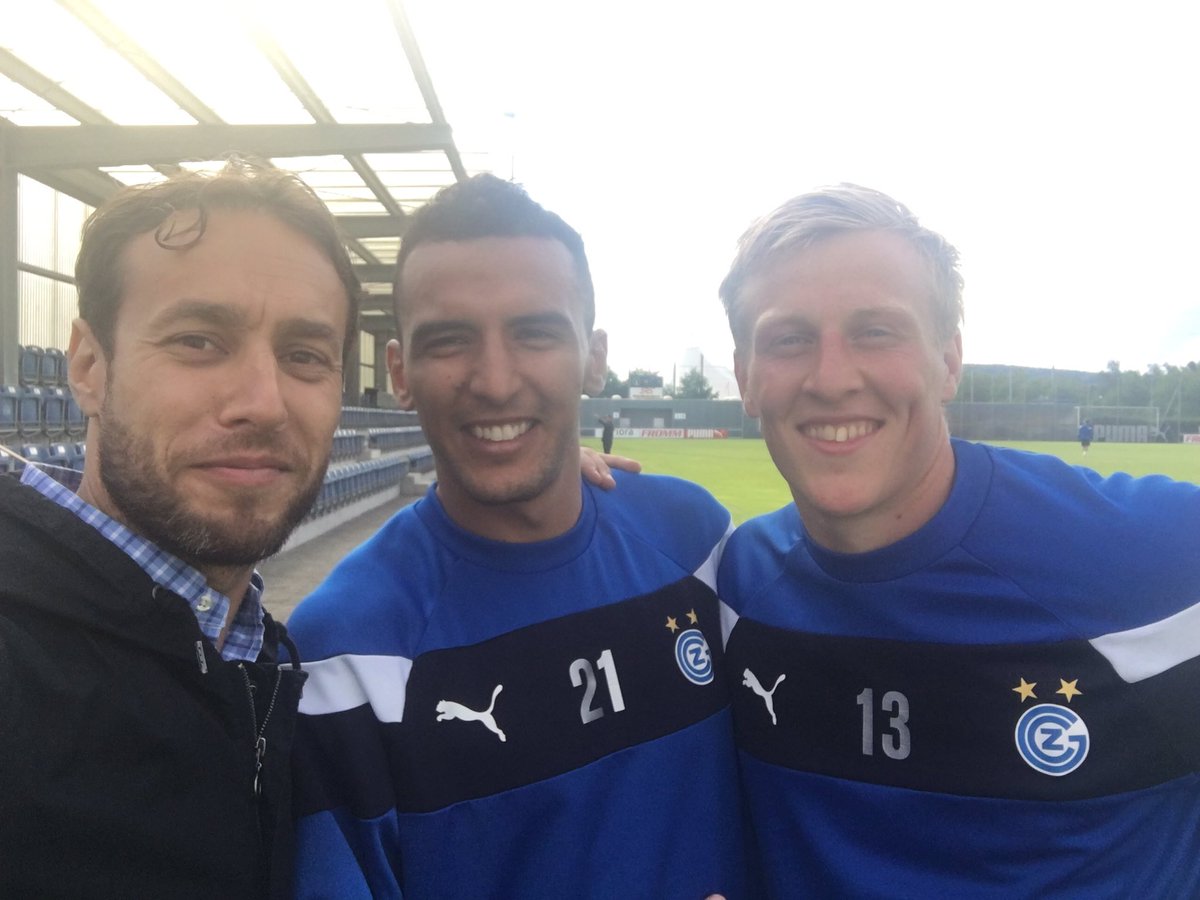 KhaledKea's tweet photo. Rarely post but when you meet two top players/guys like this u need too @Bergstrom_Emil @NabilBahoui Man city nästa ;) https://t.co/KlDv33O2DT
