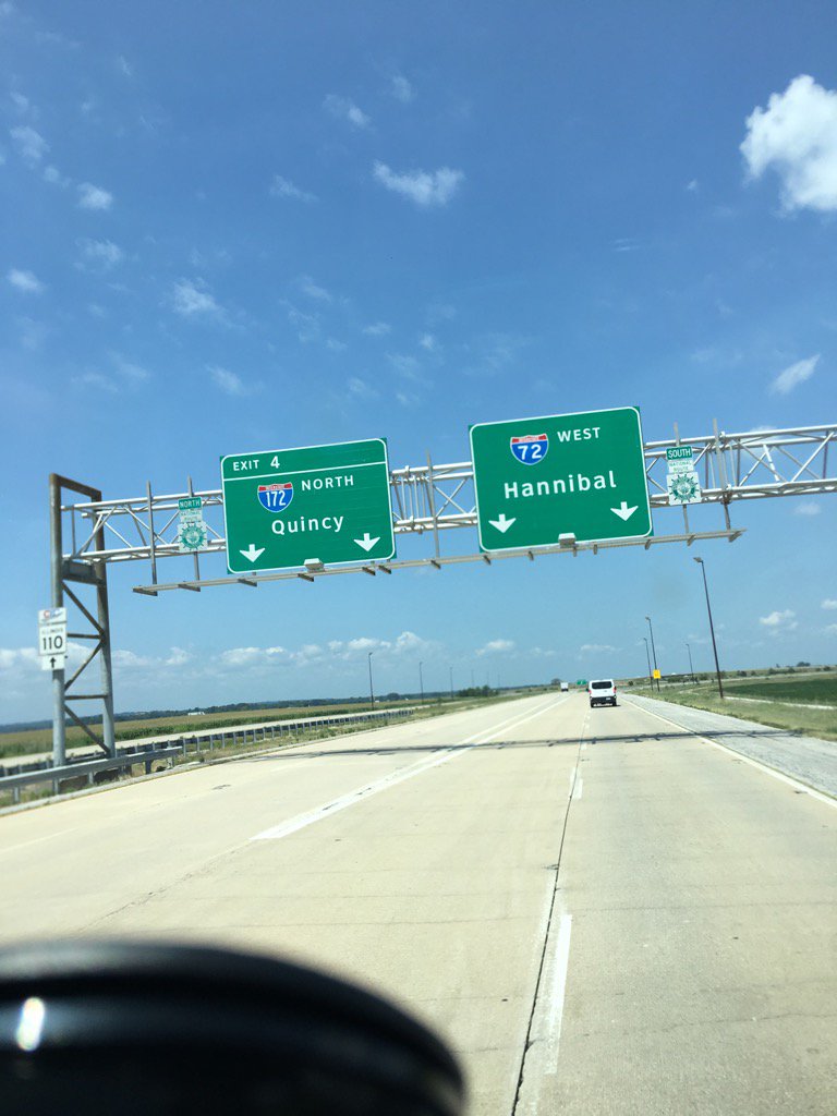 windycityhammer's tweet photo. Looks like we're going to Hannibal hopefully we come out alive. #illinoistokansas #usatfstars #findtoto https://t.co/yKCPCt7aym