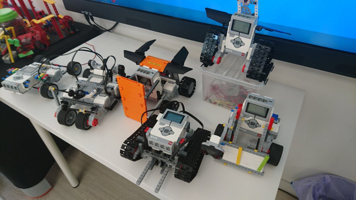 TbKidsSantCugat's tweet photo. ¡Nueva temática en nuestro #Technosummer!"Kids Aventura"¿cómo les gustaría a los niñ@s que fuese su propia isla llena de juegos y diversión? https://t.co/DZk2o5Pato