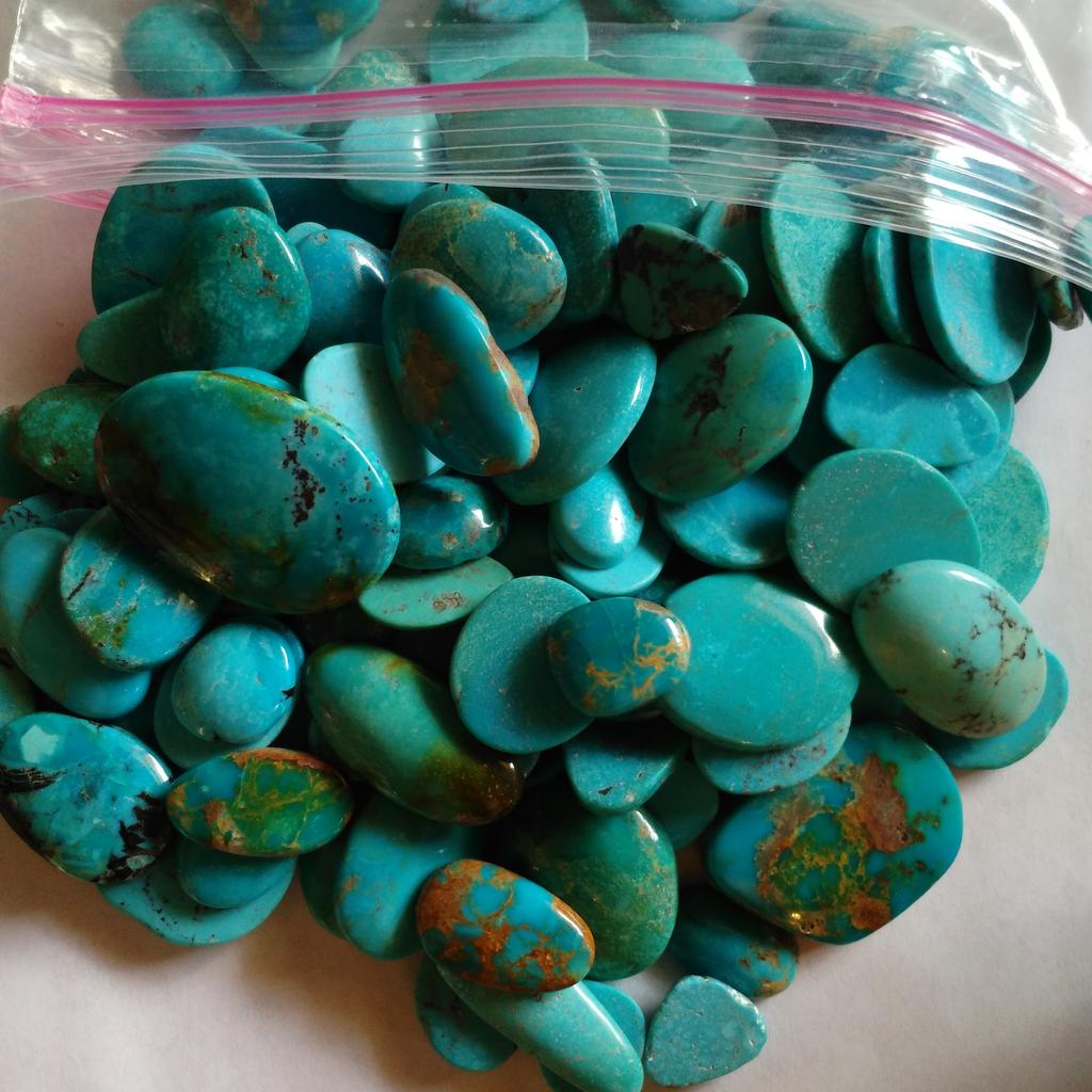 justcabochons's tweet photo. Available on FB & https://t.co/DNAN5y6of6 #nacozari #turquoise #customcutcabs #lapidary #cabochons #justcabs https://t.co/l8LLLXSNXF